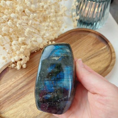 Labradorite formes libre