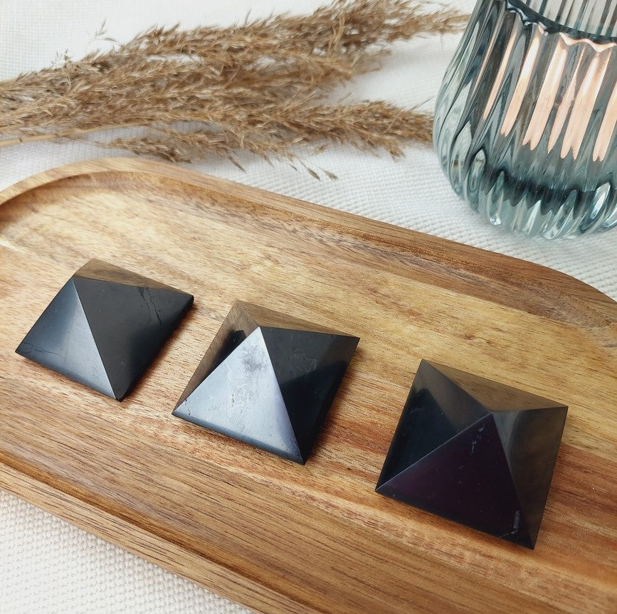 Pyramide Shungite